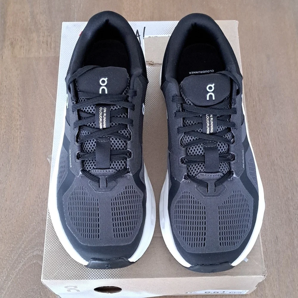 On Cloudrunner 2 - Color: Eclipse / Black - Size: Women 9.5 - Picture 2 of 9